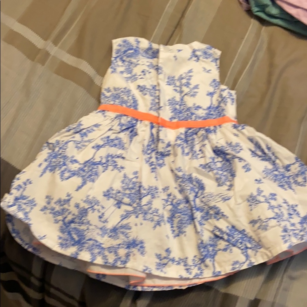 Dress - Picture 3 of 4